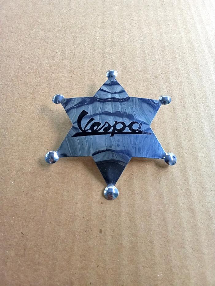 Pin Vespa Bintang Silver Emblem Untuk Topi Baju Jaket