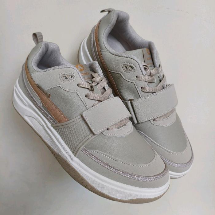 Sepatu Airwalk EPIC Beige (Krem) – Sneakers Kasual Stylish & Sporty