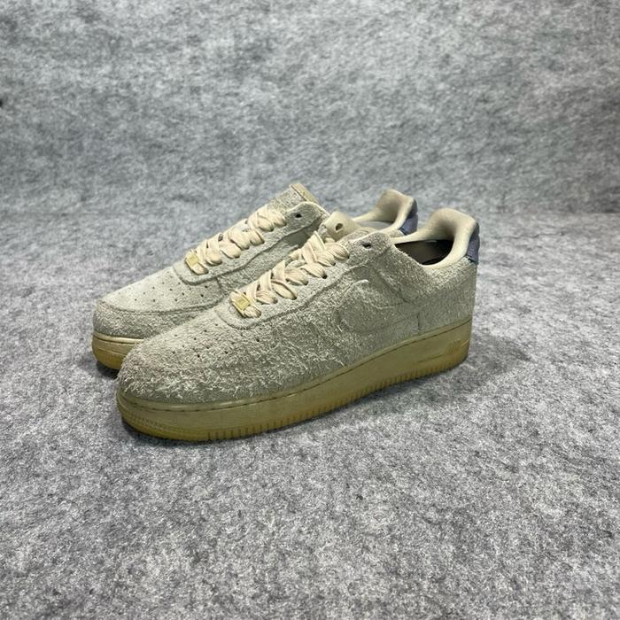 Merek: NIKE AF1  Model: SNEAKERS  Asal: VIETNAM Size :  setara 40.5 insole 25.5cm Price :439k Casual