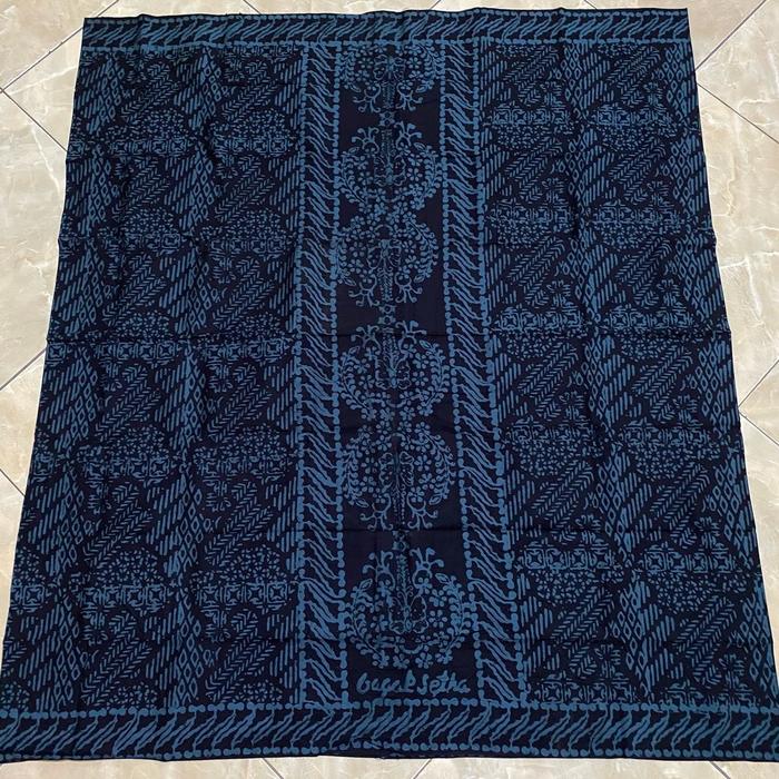 Sarung Batik Cap Gagak Setha