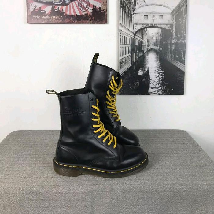 Sepatu Boot Dr Martens 1490 black