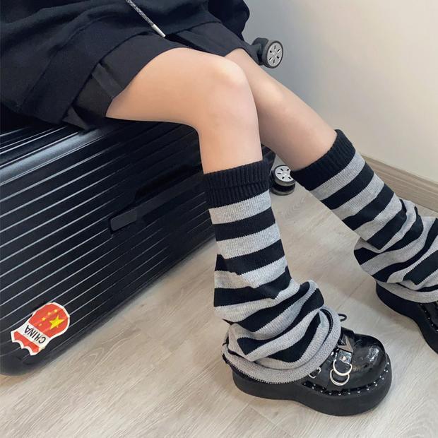 Kaos Kaki Stocking Betis LEg Warmer Kaos Kaki Lollita Japanese Style Stripe Knitted Foot Cover Arm W