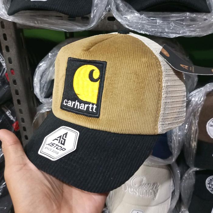 Carhartt Topi Baseball Corduroy Hitam dengan Logo Kuning dan Label AS Stop