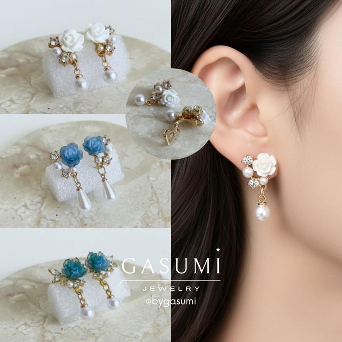 CAMELIA - Anting Jepit Tanpa Tindik Putih Biru Bunga Flower Blue White Earclip Clip Earrings Klip Gi