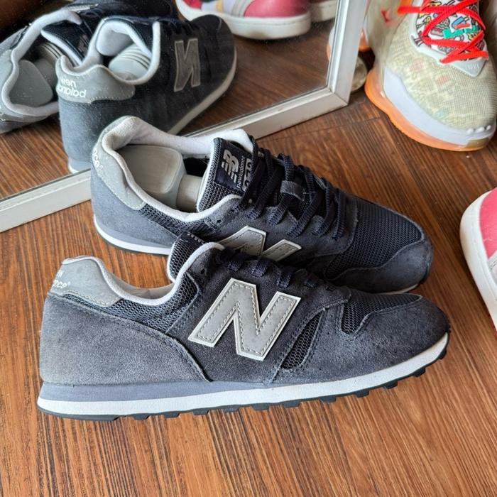 New Balance 373 Navy Reflective casual original murah - sneakers second market