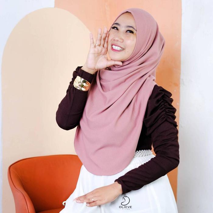Hijab Khimar Manda Pashmina Knit Premium Simpel Cantik Elegan Jilbab Instan Bahan Knit Polos Panjang