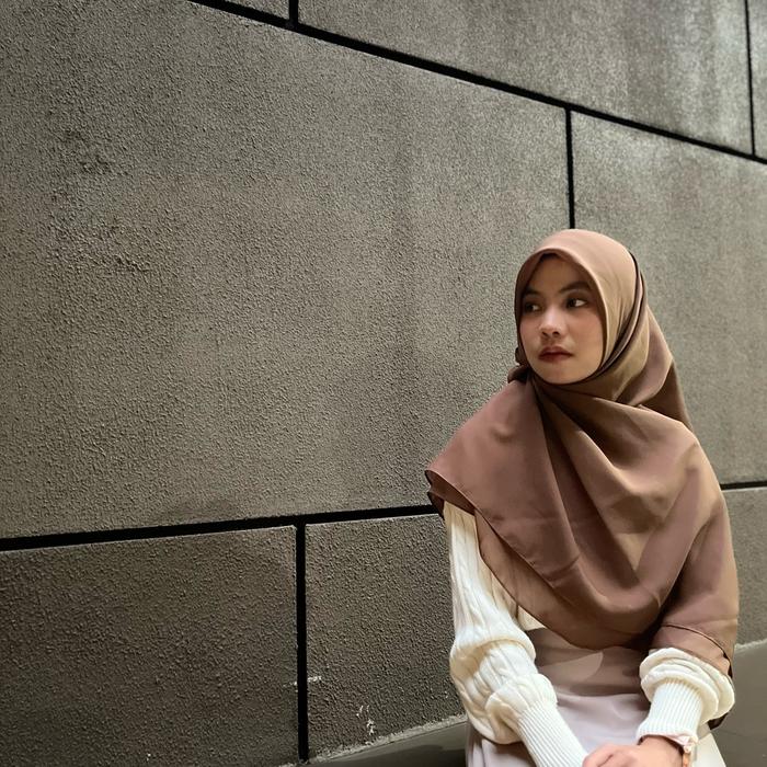 Raqeema Hijab Panjang Oval