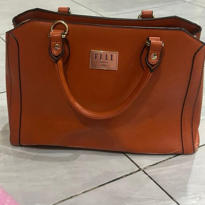 Elle hand bag orange nude 100% ori