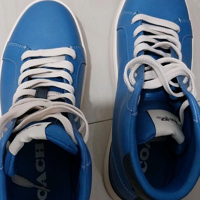 sepatu sneaker coach ori dgn warna biru dan model semi boots