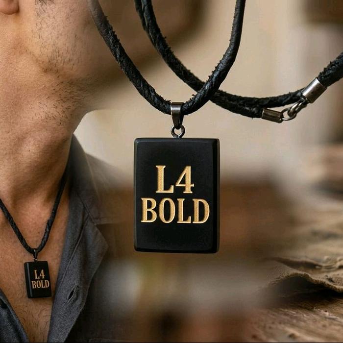 L4 Bold Kalung Pria dengan Desain Elegan dan Tali Hitam