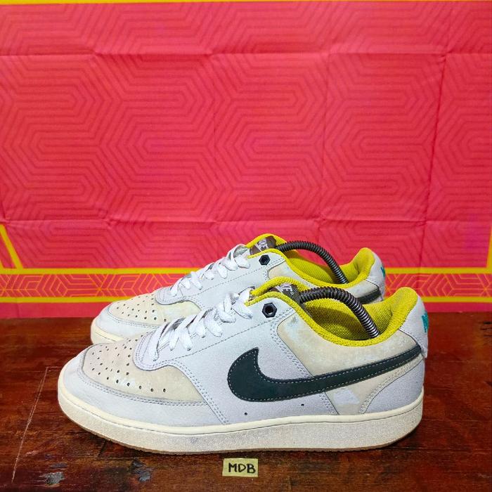 Sepatu Second original Nike court vision low size 43