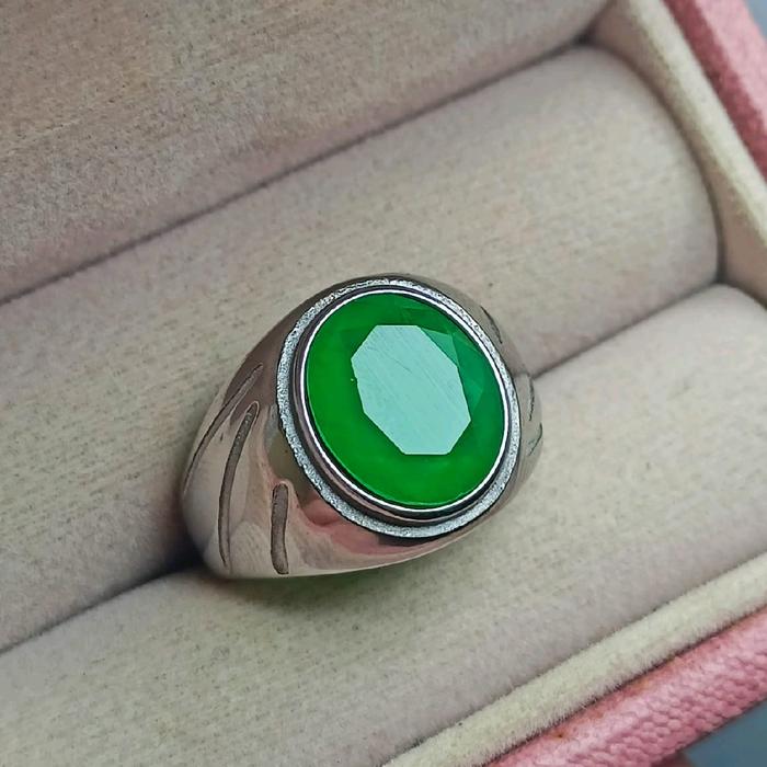 CINCIN BATU ZAMRUD RUSIA CUTTING DIMENSI 10X12 RING TITANIUM RR UKURAN 7,8,9,10