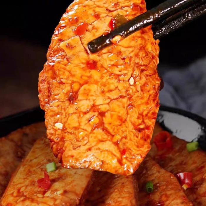 [HALAL] BPOM Cemilan Dried Tofu Snack La si (Per-Box) isi 20pcs  / Tahu Semi Kering Asin Gurih Pedas