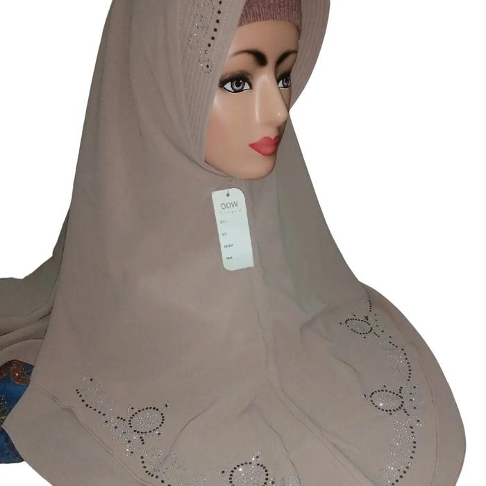 Jilbab Ceruti 2 Layer Ukuran M Motif Payet di Pet dan Dadanya - Muslim