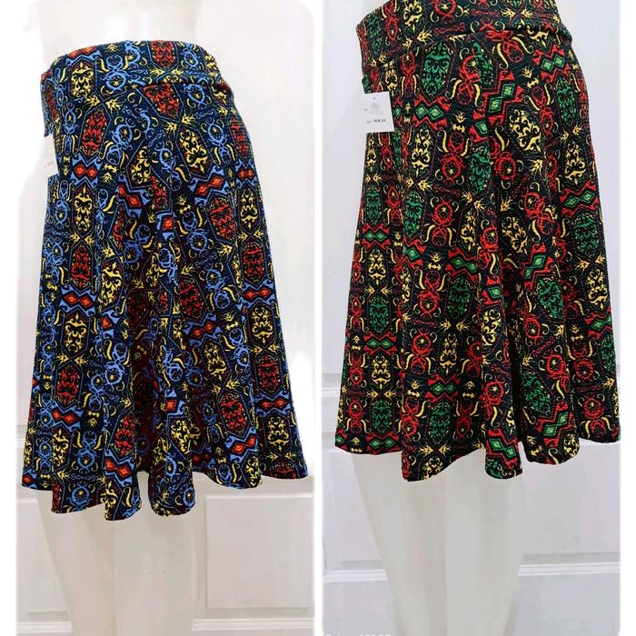 rok pendek  bahan wafer allsize bb max 60kg motif anstrak