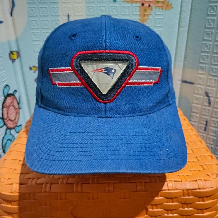 Topi Baseball New England Patriots dari Sports specialties Biru dengan Logo Tim yang Menarik dan Des