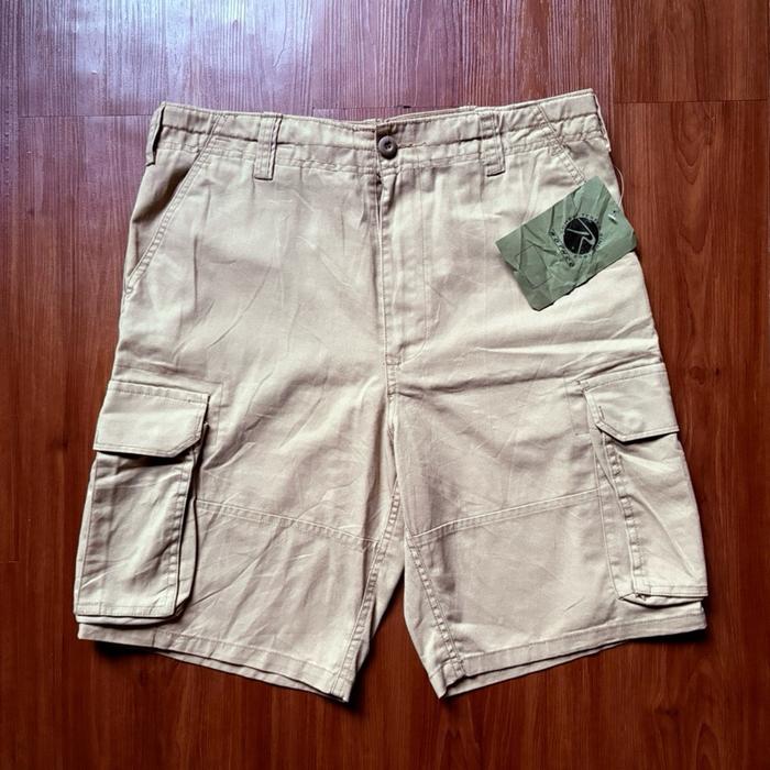 Rotcho Cargo Short Pants tag