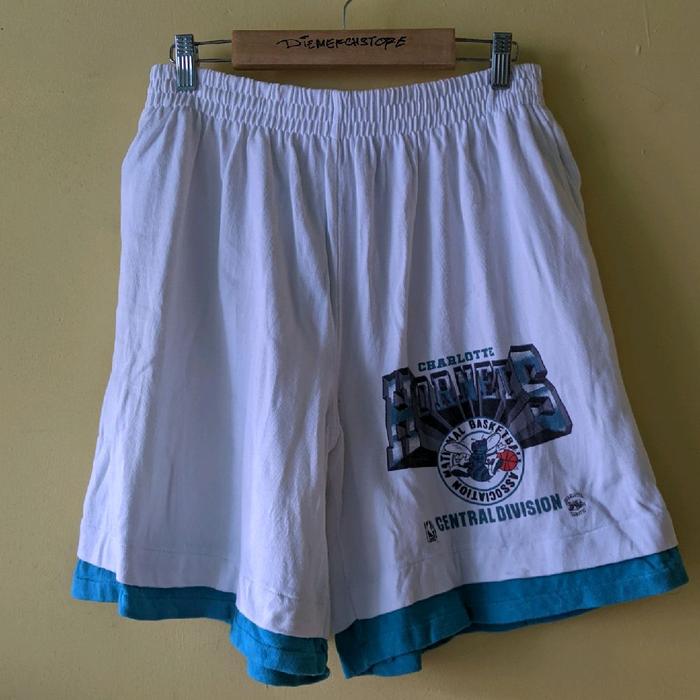 (Celana Branded) NBA "Charlotte Hornets Central Division" Basketball Shorts