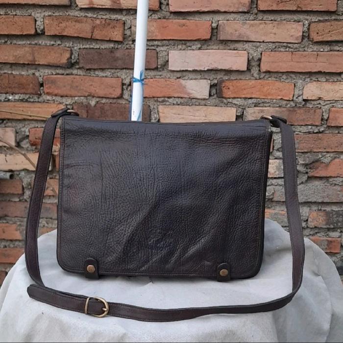 il bisonte leather crossbody bag