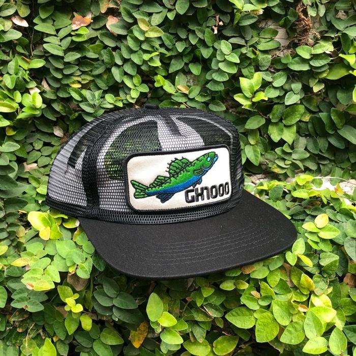 GX1000 - Walleye Trucker Black