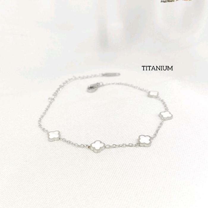 Gelang titanium clover silver rantai medan
