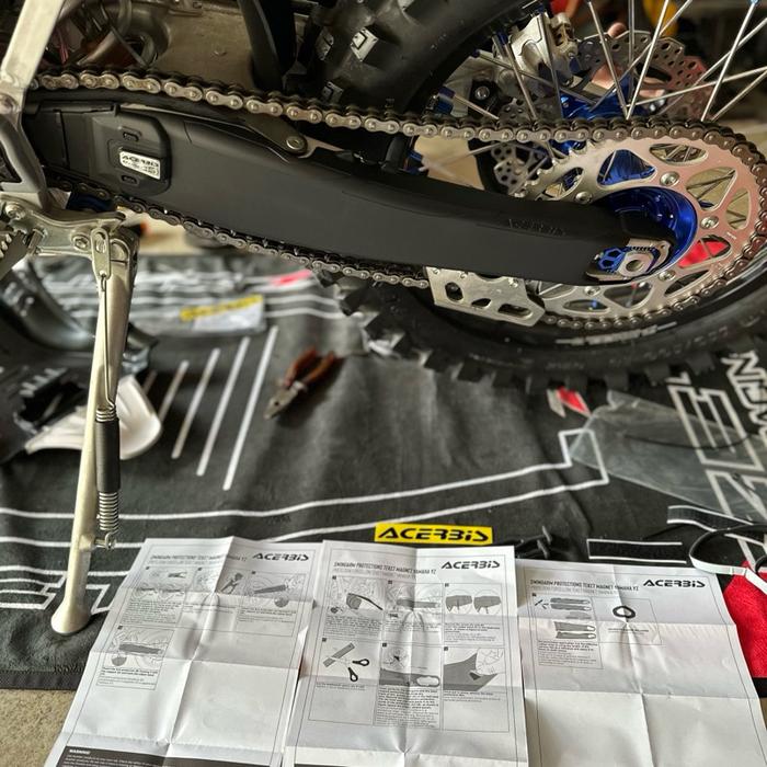 COVER SWING ARM TAKETMAGNET YZ 125,250 X ACERBIS ITALY