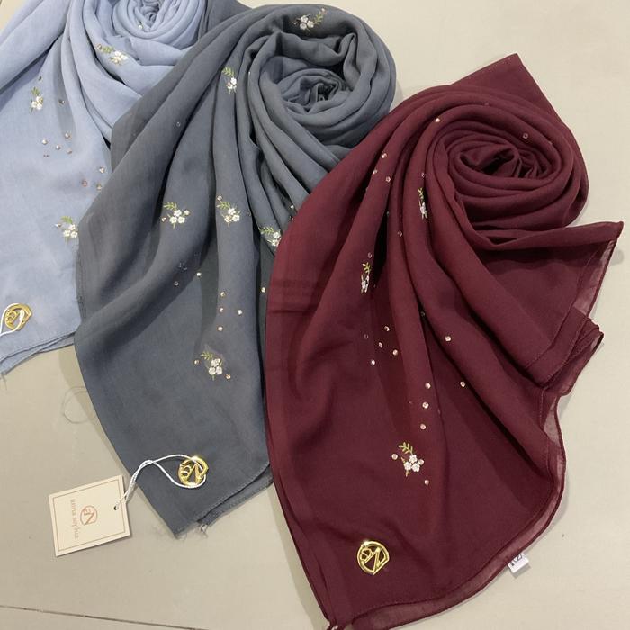 Hijab Paris Payet Bordir  Kerudung Segi Empat Paris Mewah  Jilbab Metal Logo Premium