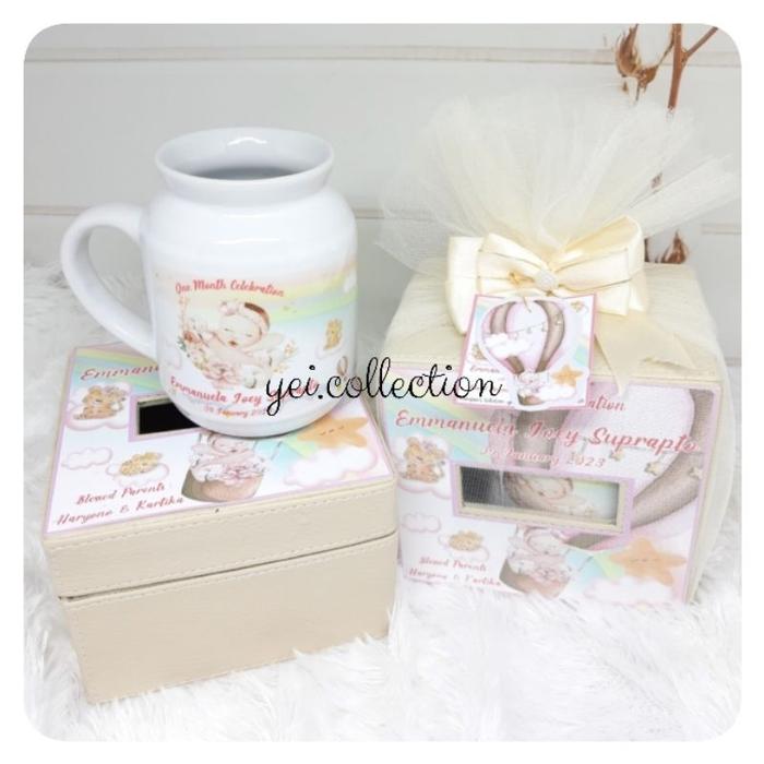 (Po) - Hampers One Month. Souvenir Baby Born. Mug Meme Dan Box Tisu.