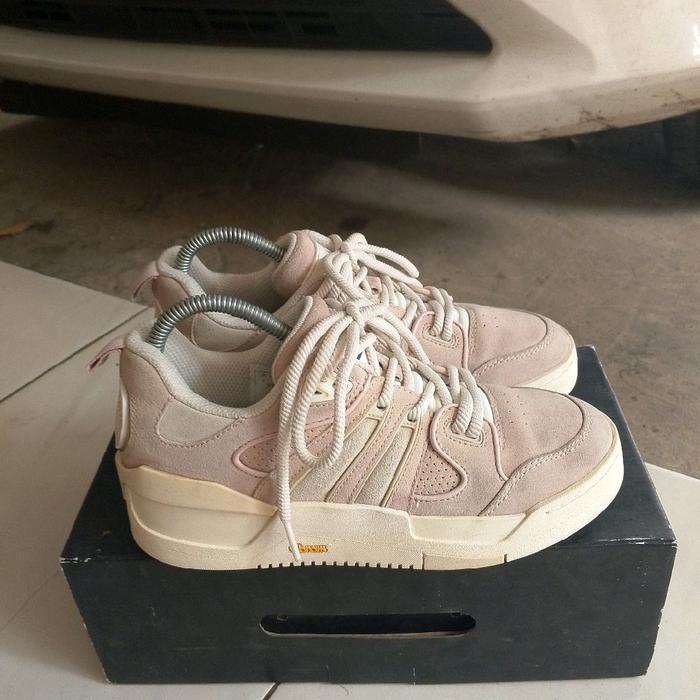 sepatu second branded palladium size 38 original preloved