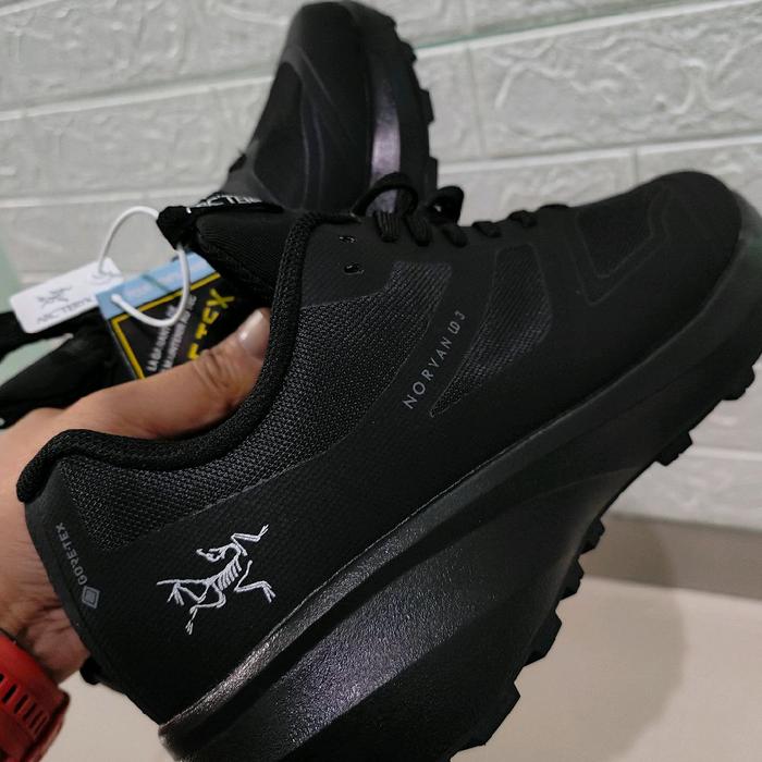 Sepatu Gunung Arcteryx Norvan LD3 Sz 45 dan 41 Goretex new