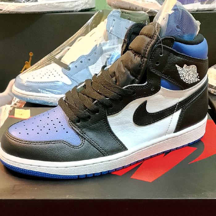 Air Jordan 1 Retro High OG - Sepatu Sneakers Pria Wanita Hitam Putih Biru Tali Karet