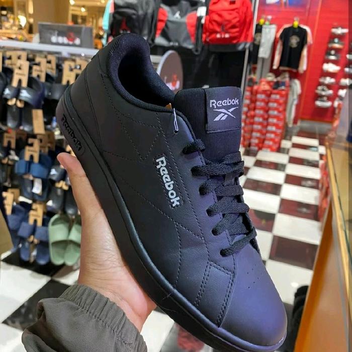 sepatu sekolah hitam polos reebok classic full black low 3