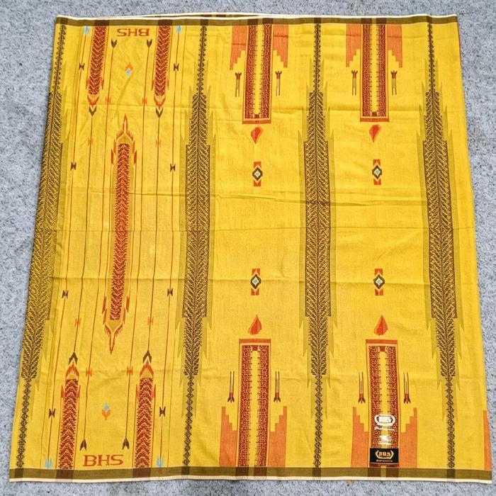 BHS SECOND SGF MASTERPIECE GRADE GOLD LAWASAN KAIN MASIH MENGANDUNG SUTRA 50 SPUNSILK 95% MULUS
