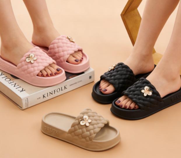 Sandal Kamar Mandi Musim Panas Pria & Wanita Anti-Selip Sol Tebal Plastik Sandal Rumah & Hotel Pasan