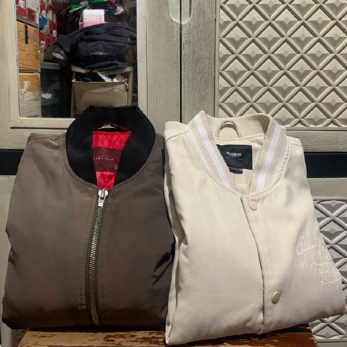 ORIGINAL JACKET BOMBER SUEDE ZARA ZIPPER PULL & BEAR PARASUTE STRAP BEIGE