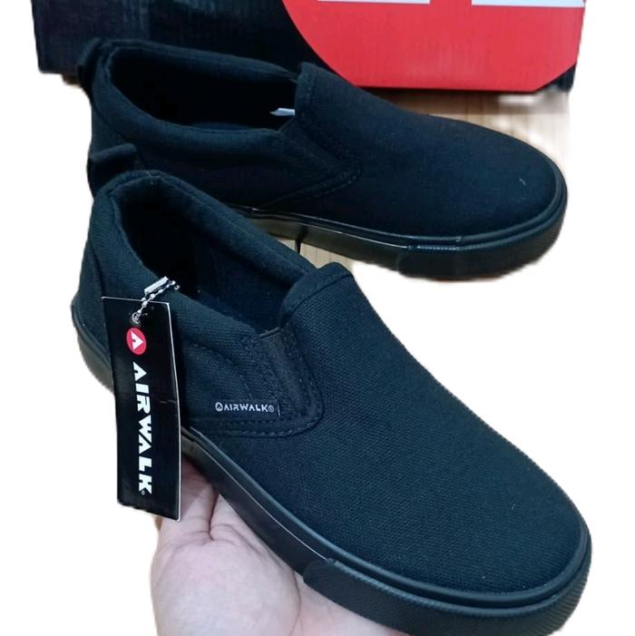 Airwalk Sepatu Slip On Anak Hitam Model Casual Nyaman untuk Harian Desain Sederhana Trendy Outdoor