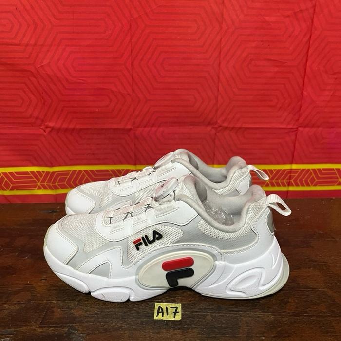 Sepatu anak second ori fila boa classic size 34