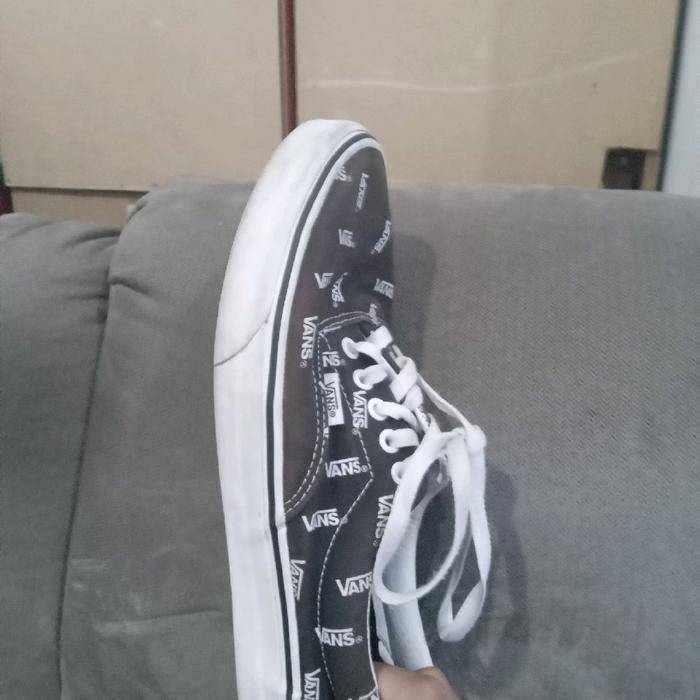 Sepatu Vans size 42.5 second
