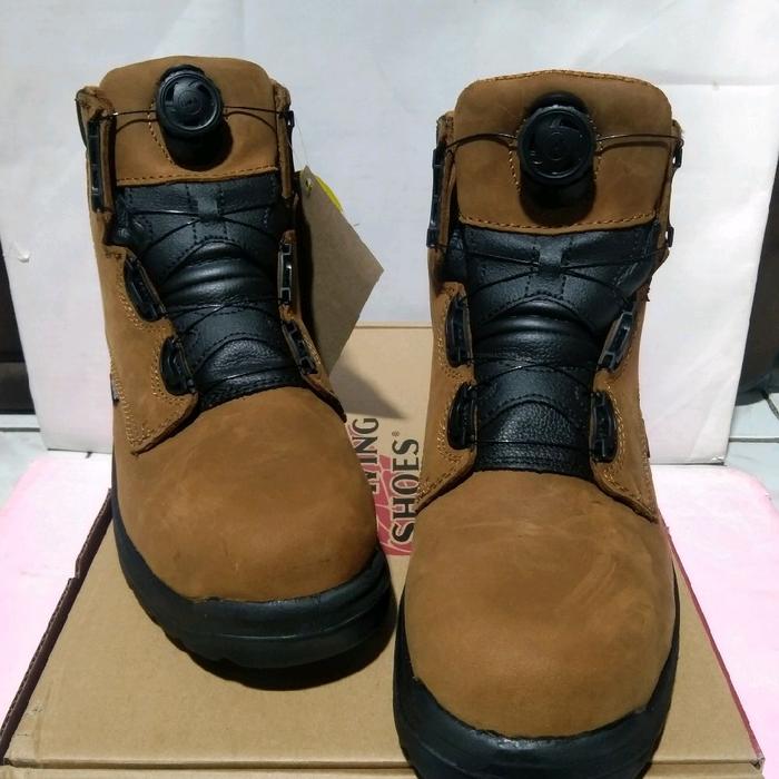 Sepatu safety red wing 4216