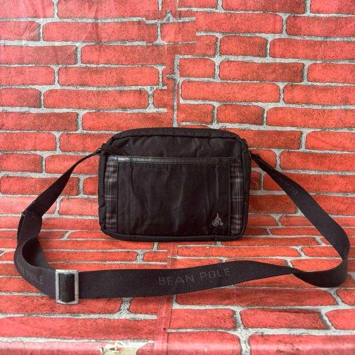 TAS SLING BEANPOLE PRIA SECOND BRANDED HITAM / TAS SELEMPANG KECIL PRIA BEANPOLE SECOND HITAM