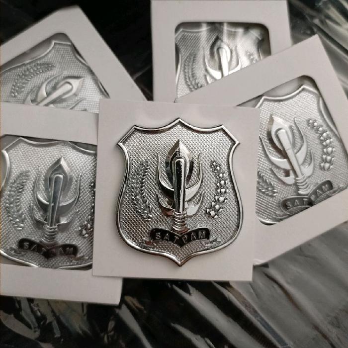 Pin Logo SAPAM dengan Desain Elegan dan Detail yang Rapi untuk Penggunaan Sehari-hari