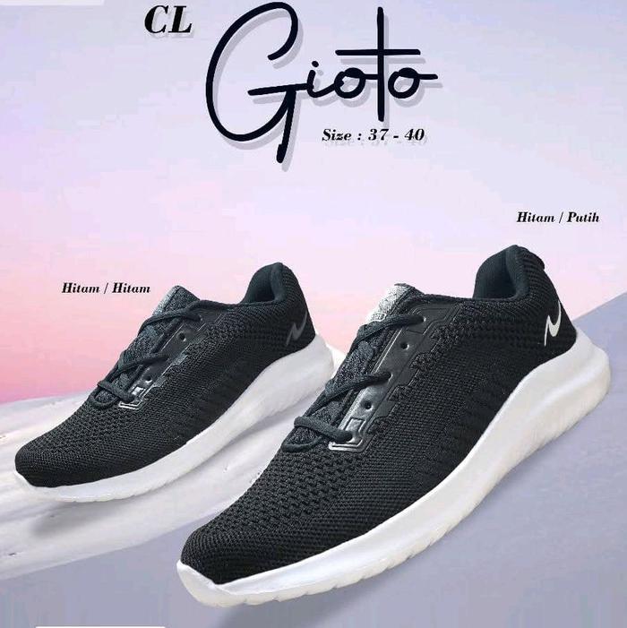 Trekkers gioto hitam putih - sepatu sneakers