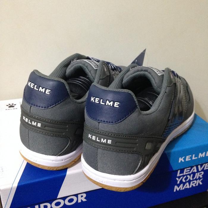 Sepatu Futsal Kelme Intense Dark Grey -