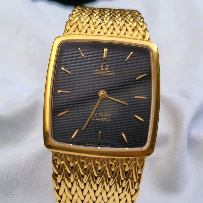 Omega De Ville Jam Tangan Pria Klasik Antik Elegan Vintage dengan Dial Hitam dan Desain Mewah