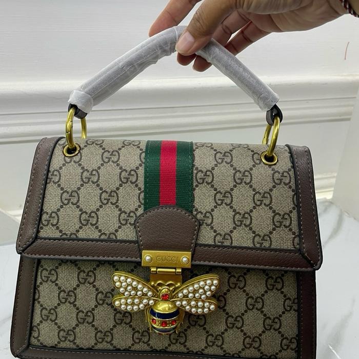 Gucci Tas Wanita Gc Lebah dengan Desain Eksklusif dan Detail Bee yang Menggemaskan