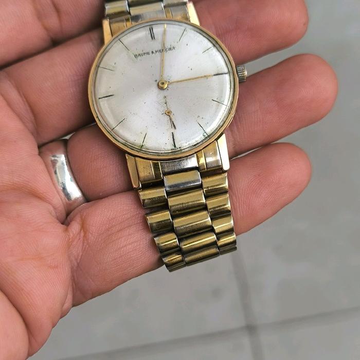 Jam tangan Swiss merk Baume Mercier Subsecond vintage manual winding