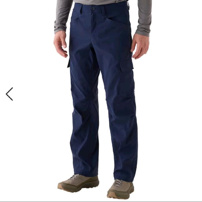 Celana cargo MOUNTAIN EQUIPMENT COMPANY Cargo Convertible size 34 sisa ekspor baru original stretch