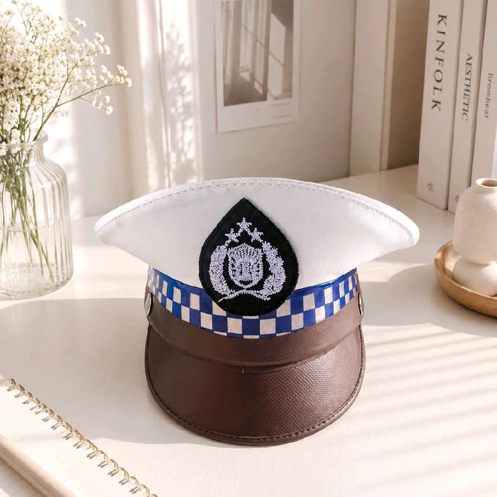 Topi korlantas anak laki laki