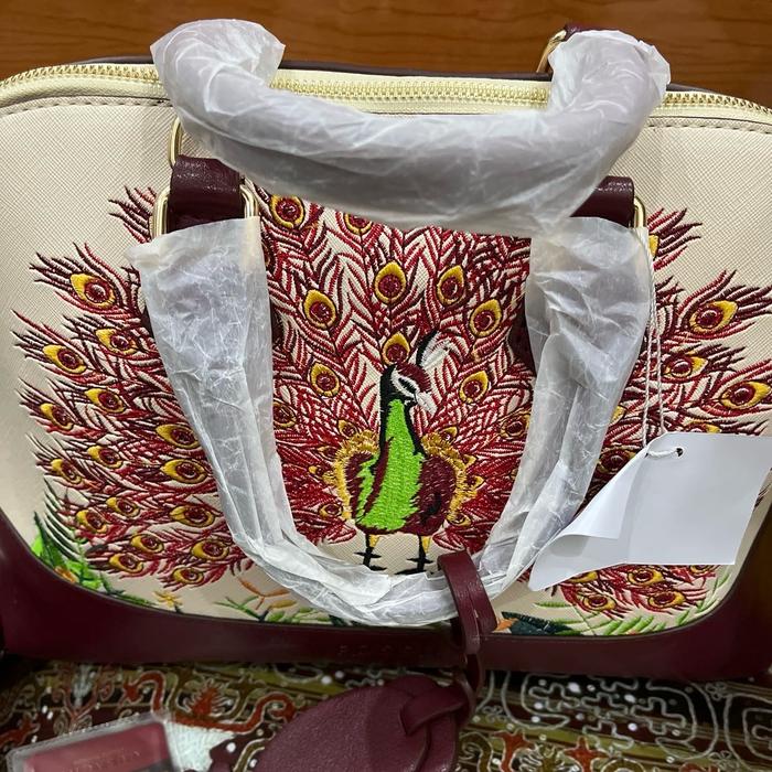 Tas wanita bordir merak selempang