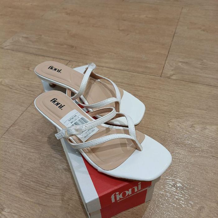 Payless Fioni Heels Romina White 211207